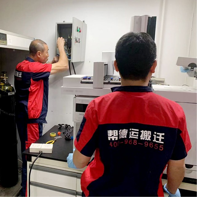 实验室仪器搬运调试